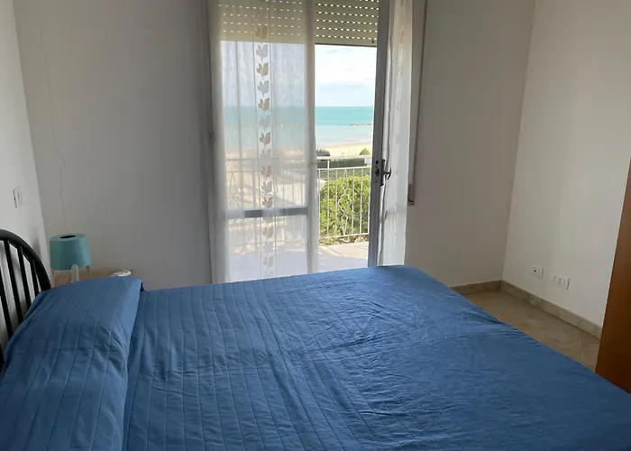 Residence New Solaria Beach Included With Umbrella And Sunbeds 3*