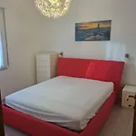 Hotel apartamentowy Apartament 2 Bedroom With One Bathroom And Penthouse Apartament 3 Bedroom And 2 Bathroom Included With Umbrella And Sunbeds