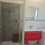 Apartament 2 Bedroom With One Bathroom And Penthouse Apartament 3 Bedroom And 2 Bathroom Included With Umbrella And Sunbeds Hotel apartamentowy 3*