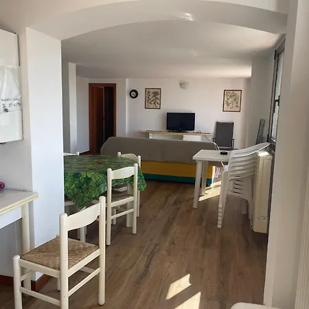 Aparthotel 2 Bedroom With One Bathroom And Penthouse 3 Bedroom And 2 Bathroom Included With Umbrella And Sunbeds Lido Adriano