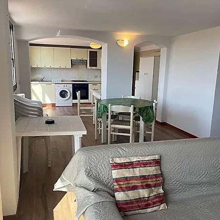 Apart-hotel 2 Bedroom With One Bathroom And Penthouse 3 Bedroom And 2 Bathroom Included With Umbrella And Sunbeds