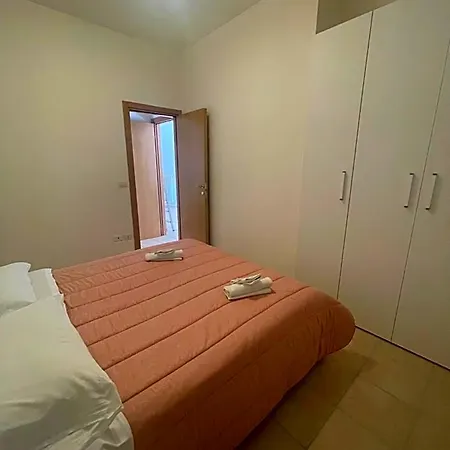 2 Bedroom With One Bathroom And Penthouse 3 Bedroom And 2 Bathroom Included With Umbrella And Sunbeds Apart-hotel 3*