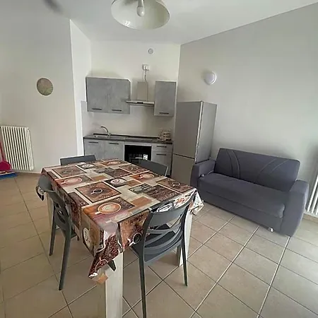 2 Bedroom With One Bathroom And Penthouse 3 Bedroom And 2 Bathroom Included With Umbrella And Sunbeds Apart-hotel Lido Adriano
