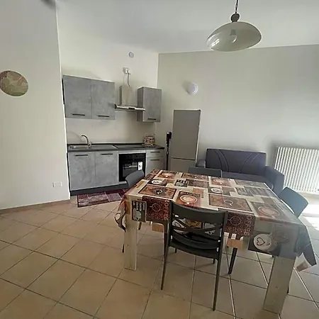 2 Bedroom With One Bathroom And Penthouse 3 Bedroom And 2 Bathroom Included With Umbrella And Sunbeds Apart-hotel