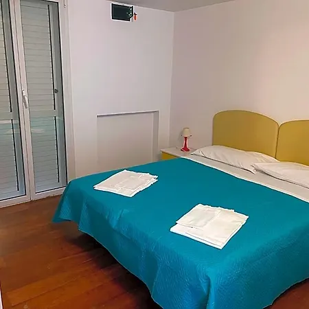 2 Bedroom With One Bathroom And Penthouse 3 Bedroom And 2 Bathroom Included With Umbrella And Sunbeds Apart-hotel Lido Adriano