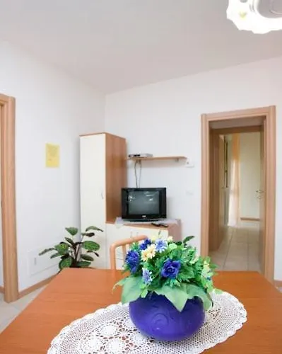 Residenza Solaria Aparthotel 3*